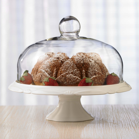 Cake dish with dome clearance
